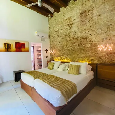 Bright 5br With Private Pool In Apartamento Cartagena