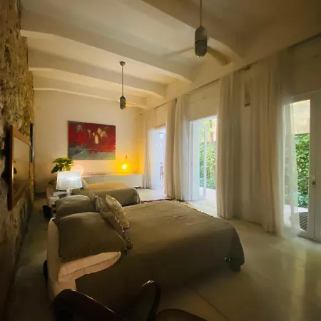 Bright 5br With Private Pool In *