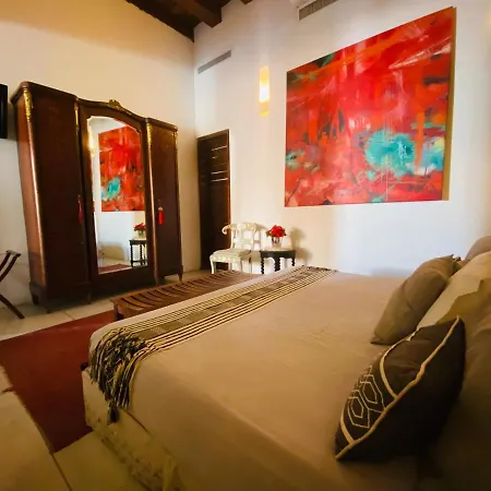 Bright 5br With Private Pool In Apartamento